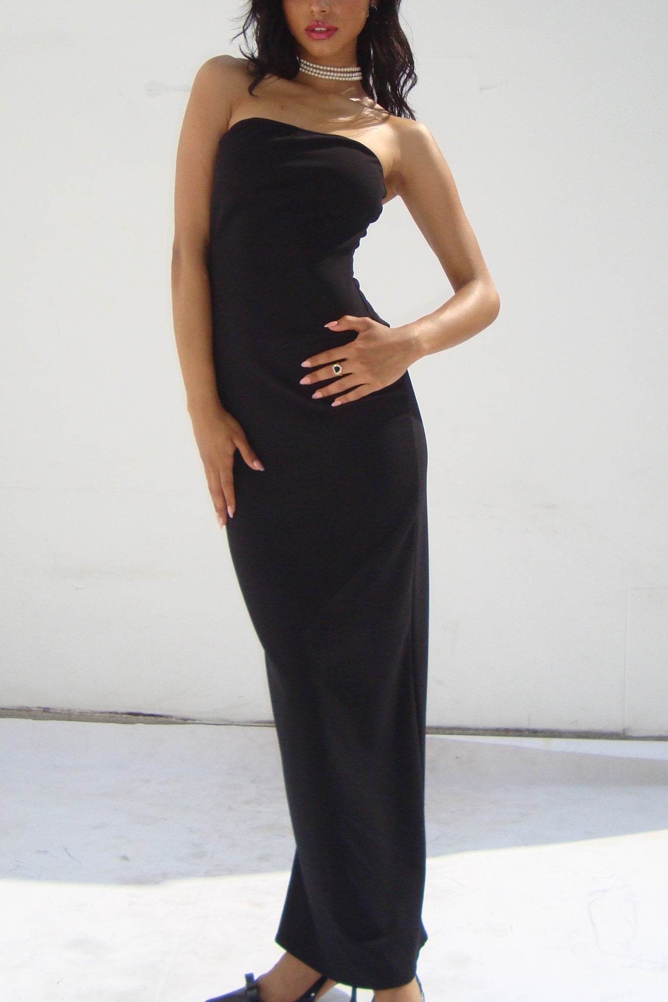 VESTIDO STRAPLESS HENNESSY BLACK